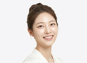 블랑쉬치과 라미네이트 치료 사례 이미지