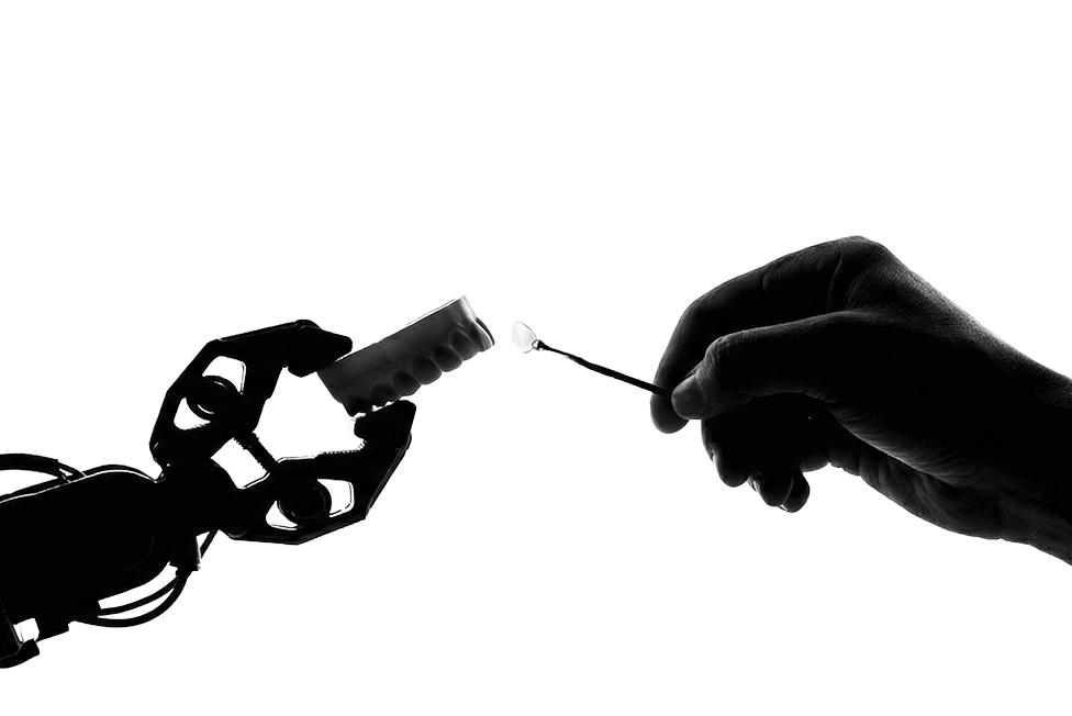 평생 함께할 치아를 위한 신뢰를 상징하는 Trust 이미지